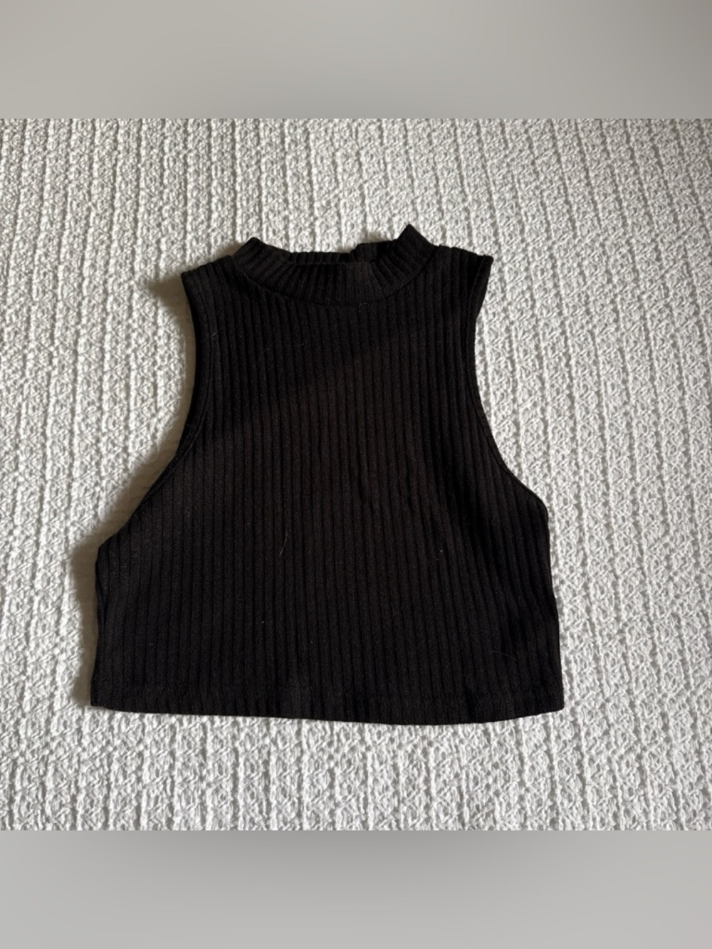 SHEIN Black Ribbed Mock Neck Crop Top